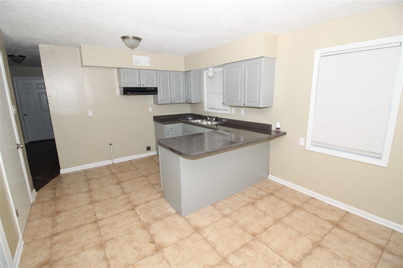 4537 Yale Road Memphis, TN 38128 - Photo 6 of 12