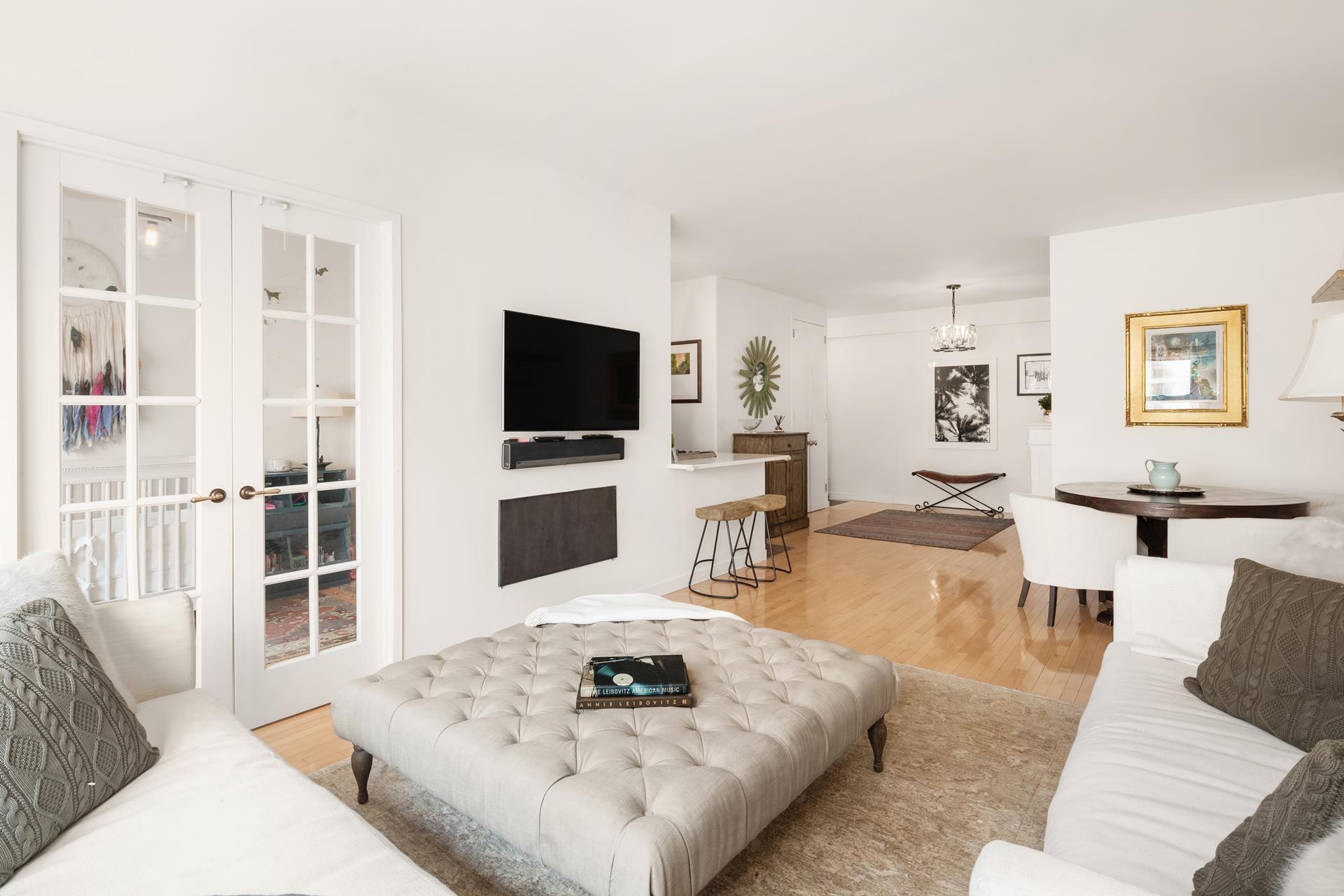 360 East 72nd Street, Unit B1001 Manhattan, NY 10021 - Photo 3 of 16