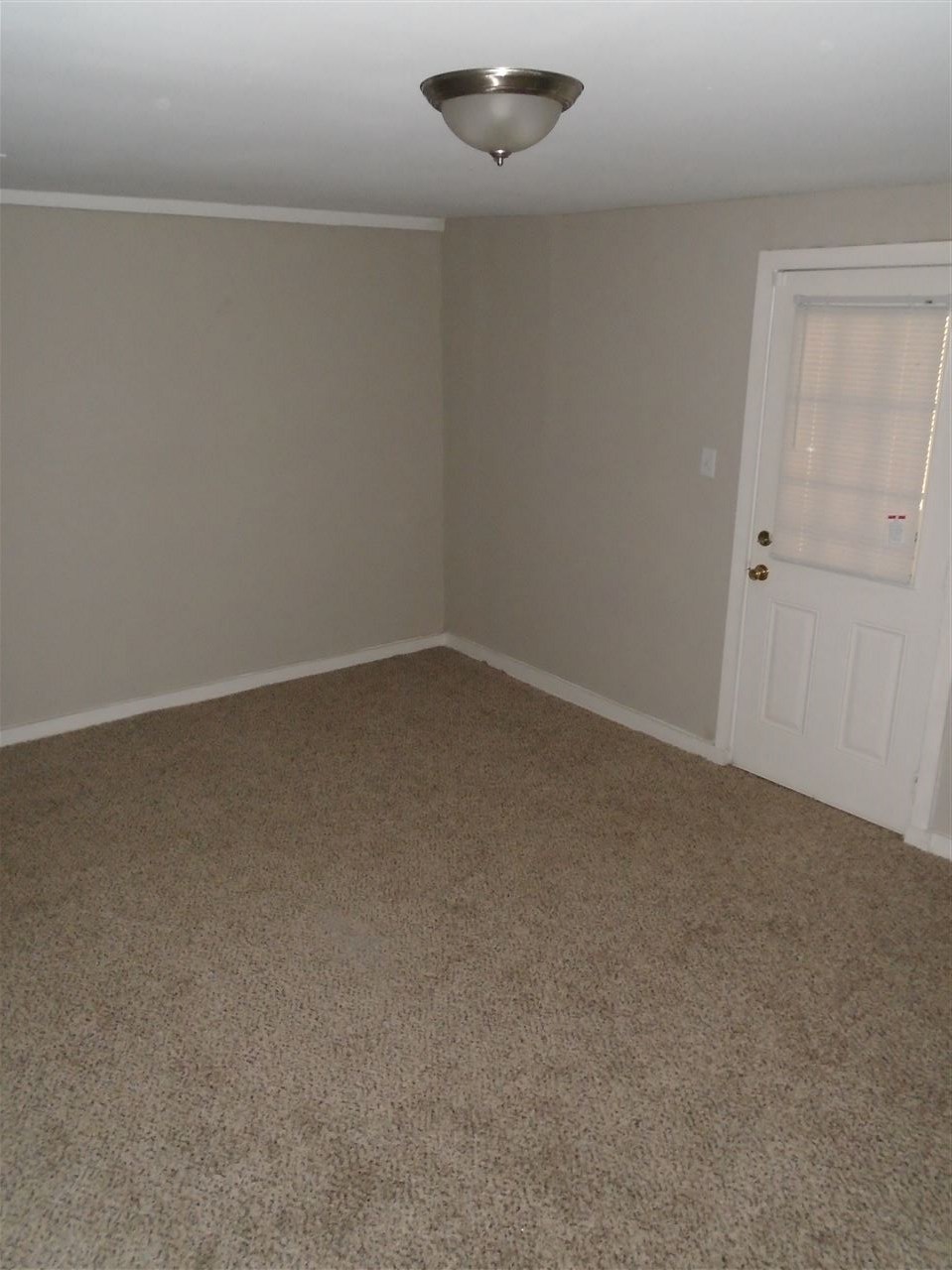 4146 Rhodes Avenue Memphis, TN 38111 - Photo 9 of 11 Gallery Image 9