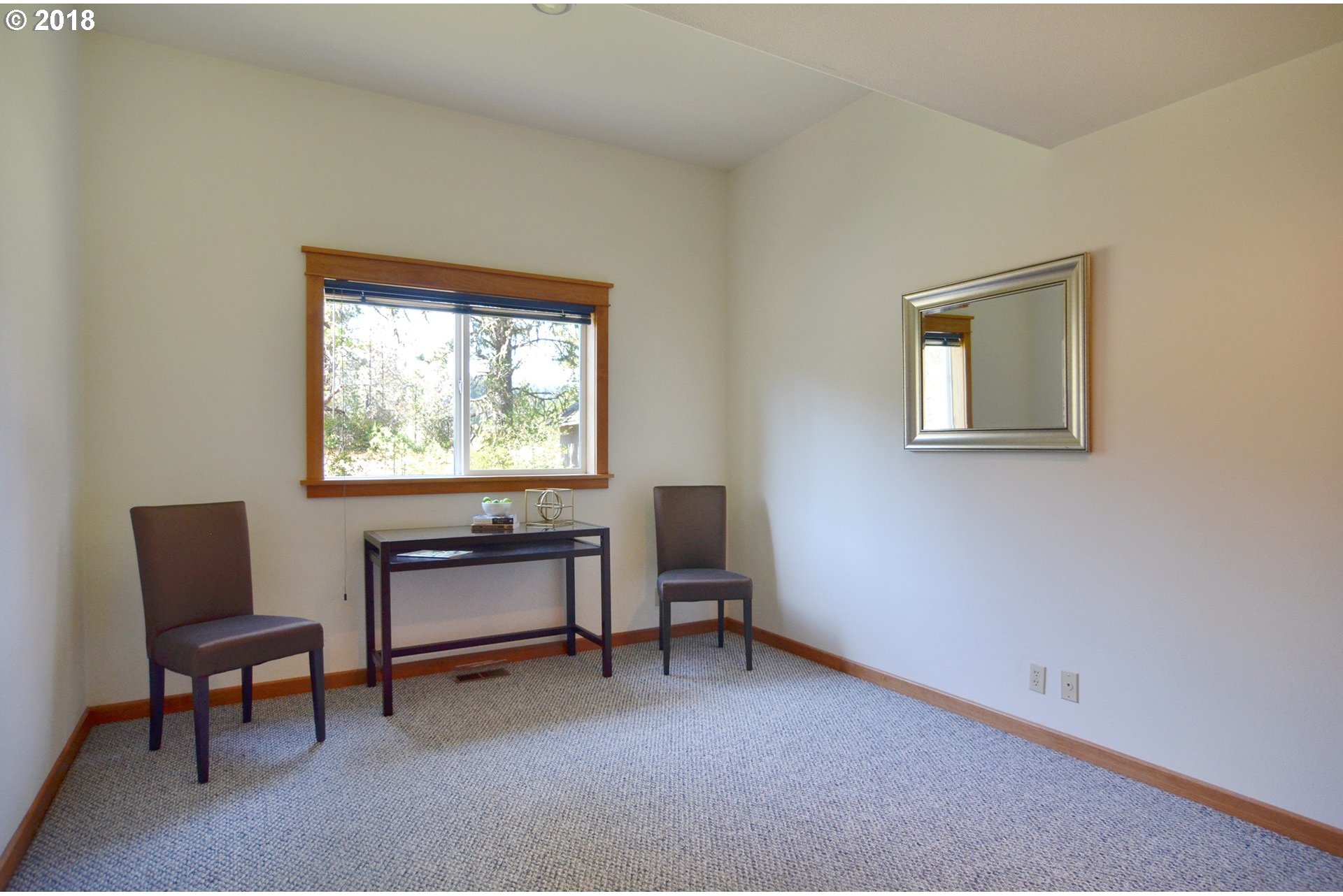 28533 Restwell Road Eugene, OR 97402 - Photo 23 of 32 Gallery Image 23