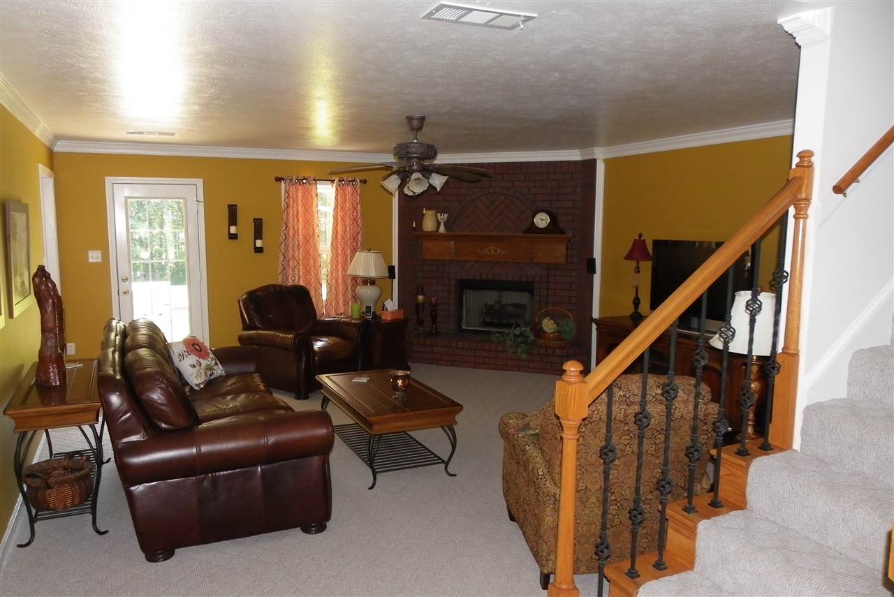 8954 Armour Road Millington, TN 38053 - Photo 4 of 18 Gallery Image 4
