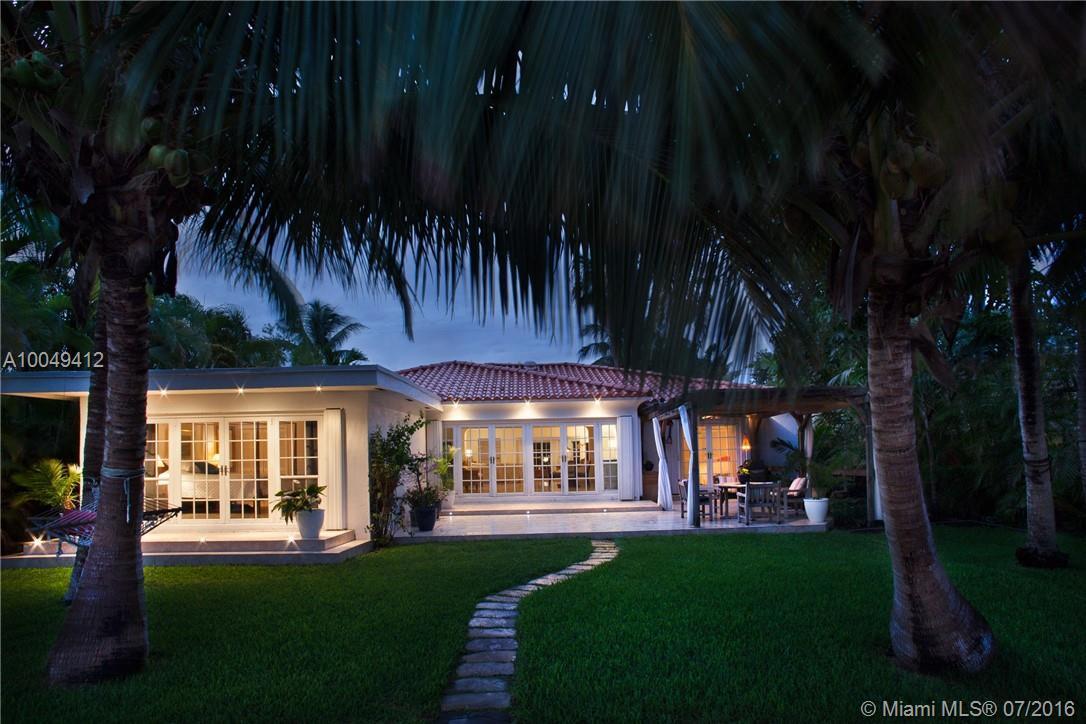 1300 South Biscayne Point Road Miami Beach, FL 33141 - Photo 33 of 35