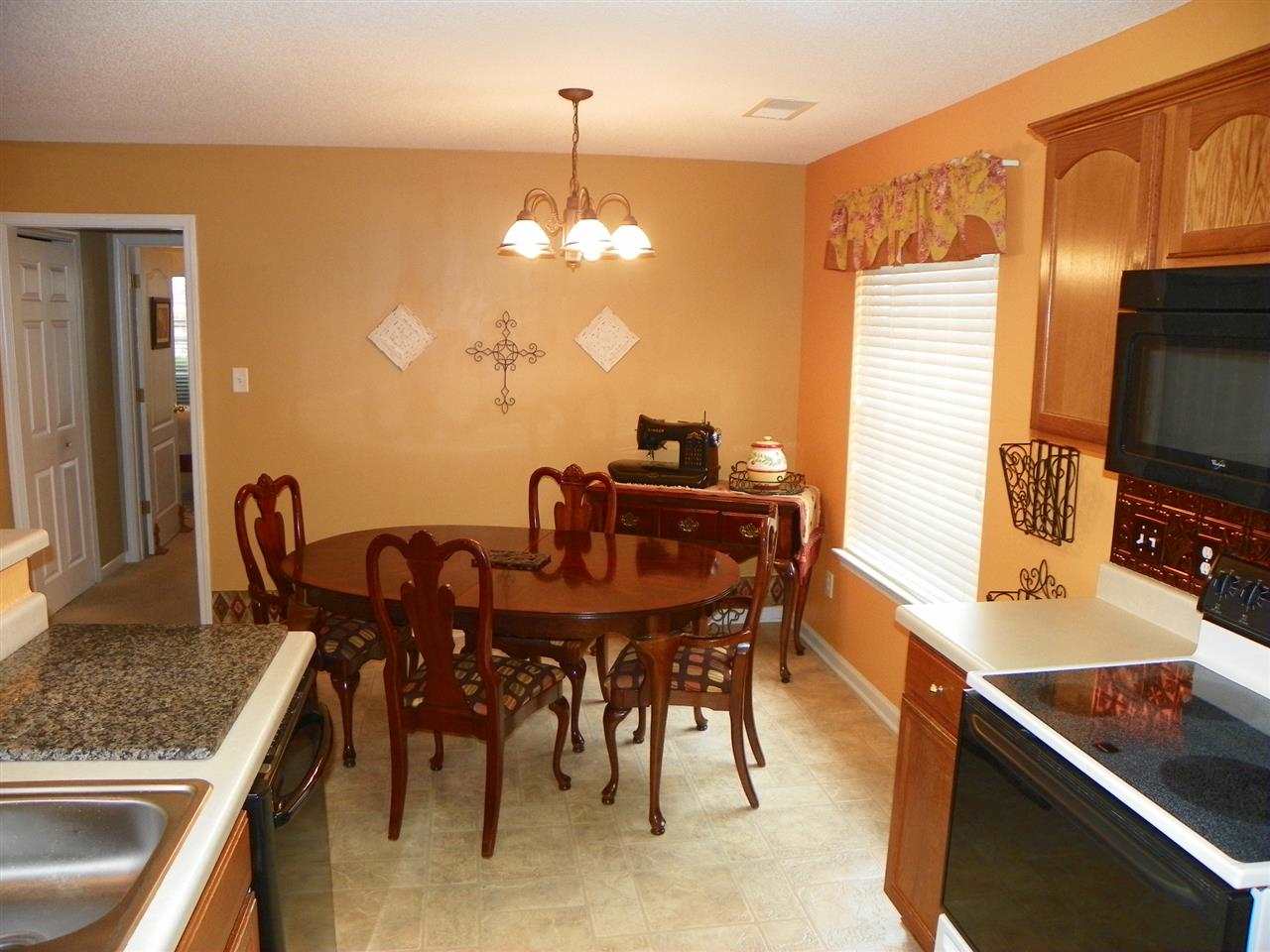 10097 Cross Ridge Road Cordova, TN 38018 - Photo 6 of 18 View from garage entry ... note master bedroom hallway on the left.