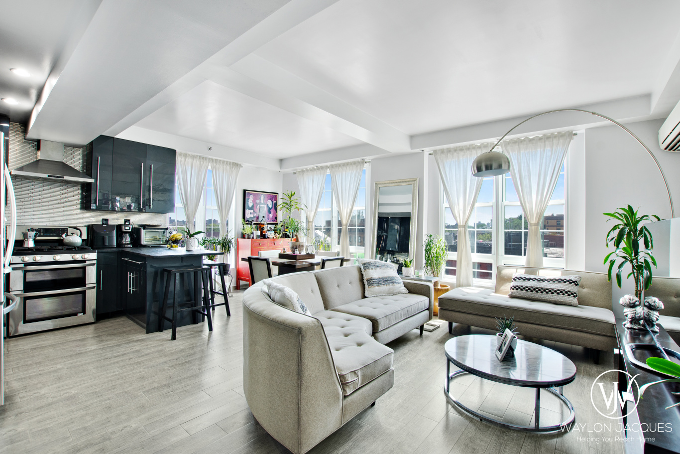 379 Broadway, Unit 4A Brooklyn, NY 11211 - Photo 1 of 4