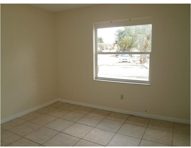 2360 Southwest 80th Terrace Miramar, FL 33025 - Photo 6 of 11