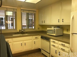 13400 Del Monte Drive, Unit 1D Seal Beach, CA 90740 - Photo 5 of 16