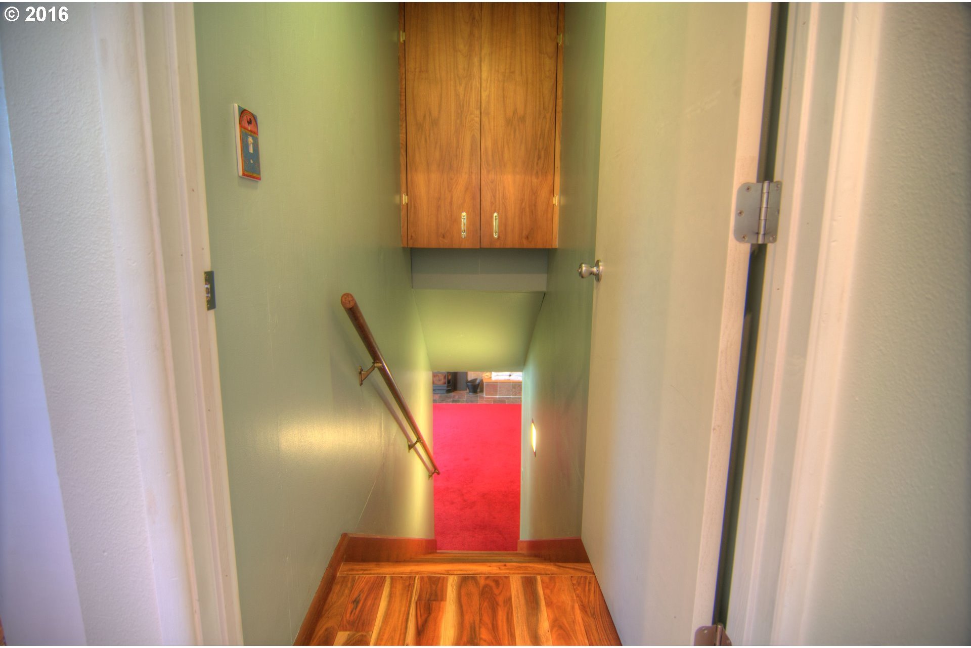 6354 Southwest Garden Home Road Portland, OR 97219 - Photo 13 of 28 Gallery Image 13