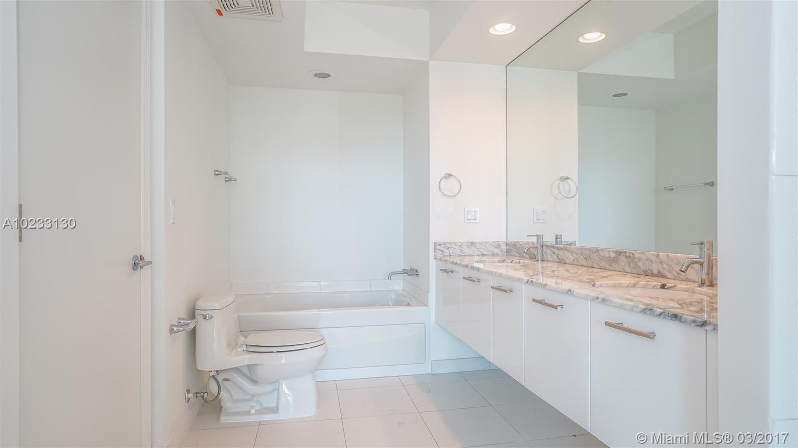 500 Brickell Avenue, Unit 800 Miami, FL 33131 - Photo 15 of 30