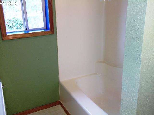 132 Jemptegard Road Washougal, WA 98671 - Photo 9 of 14 Gallery Image 9