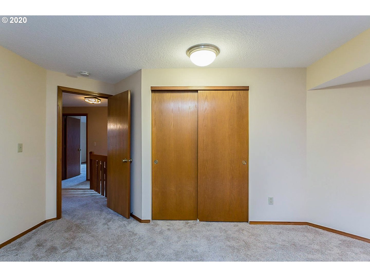 3237 Southwest Luradel Street Portland, OR 97219 - Photo 17 of 27 Gallery Image 17