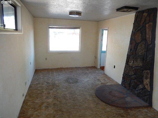 2802 Southwest Nye Avenue Pendleton, OR 97801 - Photo 16 of 27