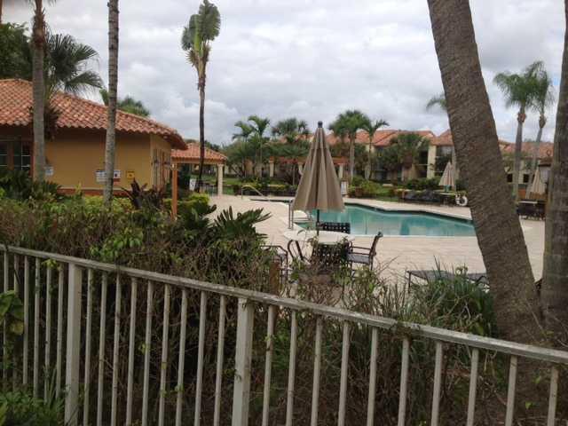 Jacaranda Plantation, FL 33324 - Photo 5 of 14