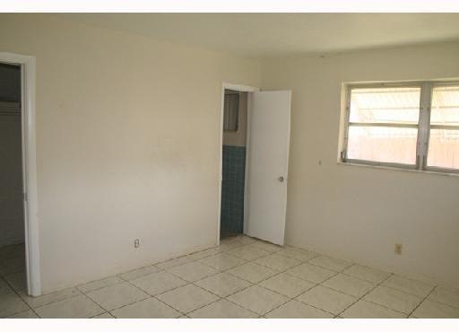 701 Southwest 4th Street Hallandale, FL 33009 - Photo 6 of 13