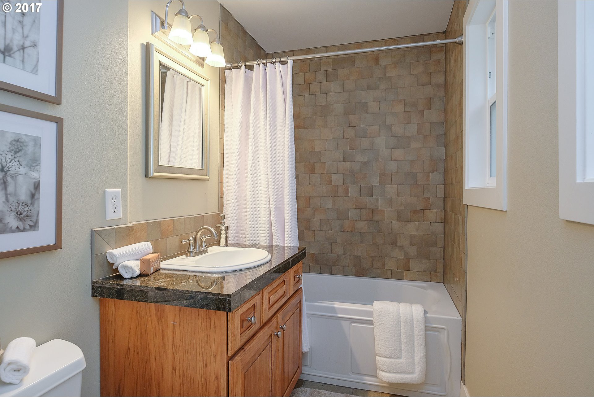 3200 Southwest Scholls Ferry Road Portland, OR 97221 - Photo 11 of 26 Gallery Image 11