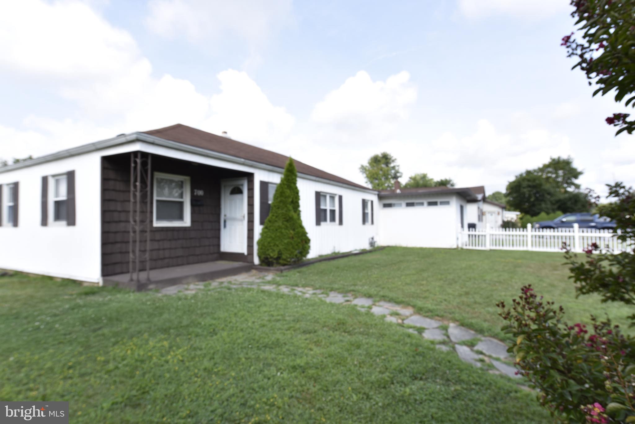 700 Garnet Road Wilmington, DE 19804 - Photo 1 of 18