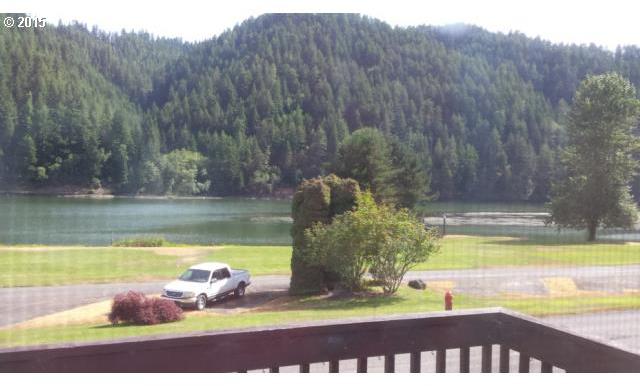 43605 Highway 38, Unit 8 Reedsport, OR 97467 - Photo 10 of 16