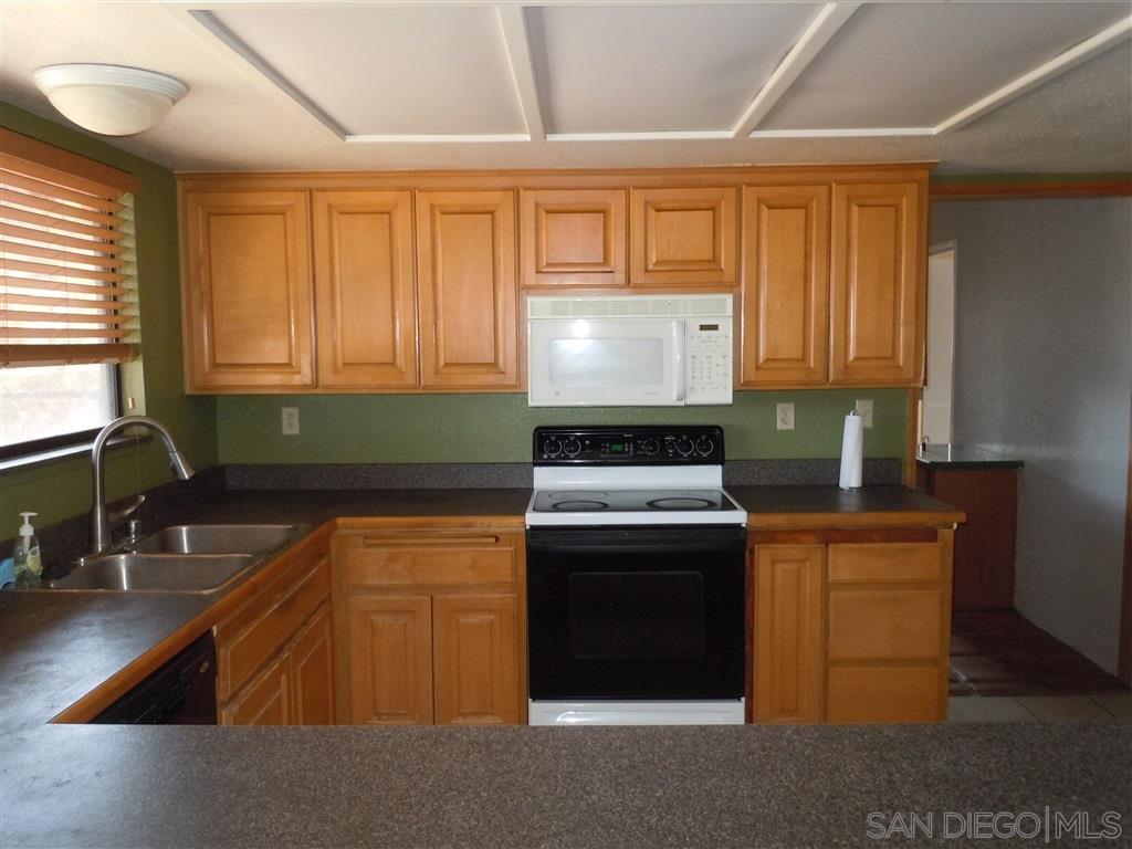 15535 Sierra Grande Road Valley Center, CA 92082 - Photo 14 of 21 Gallery Image 14