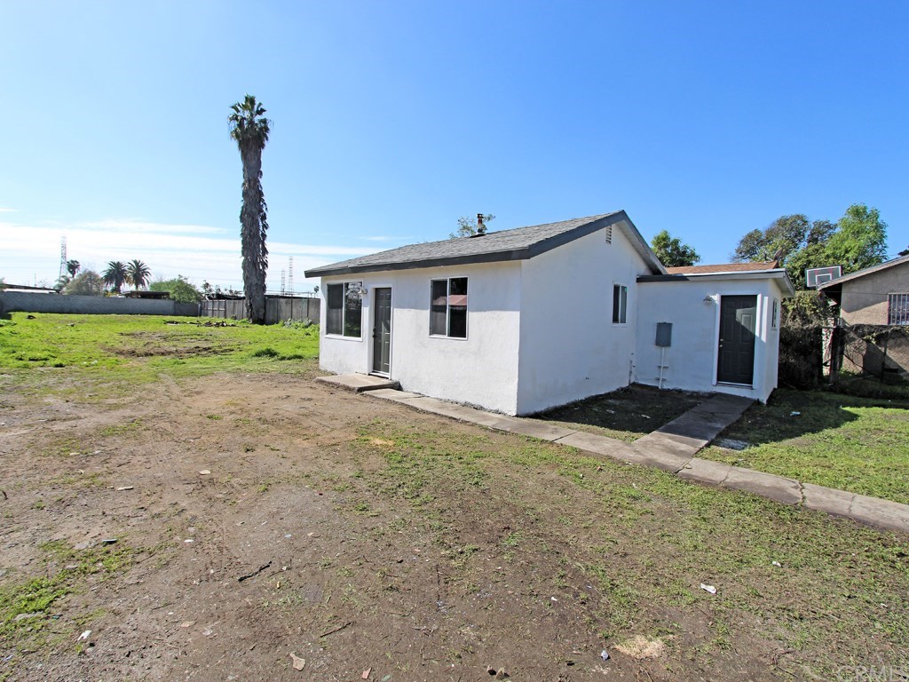 712 West Caldwell Street, Unit A Compton, CA 90220 - Photo 13 of 23