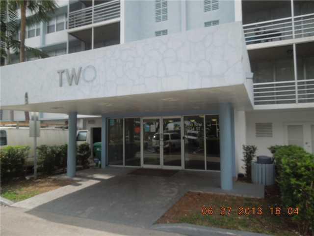 700 Northwest 214th Street, Unit 101 Miami, FL 33169 - Photo 3 of 12