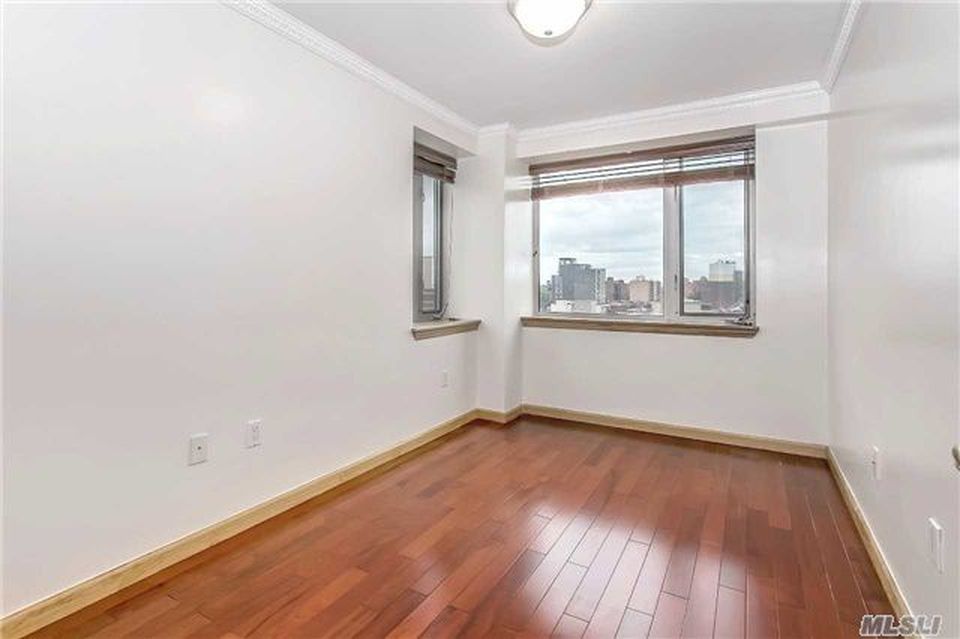 37-20 Prince Street, Unit 6C Queens, NY 11354 - Photo 4 of 8