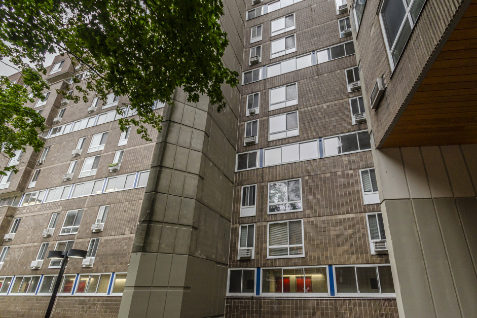 Eastwood 540 Main St, Manhattan, NY 10044 - Photo 2 of 3