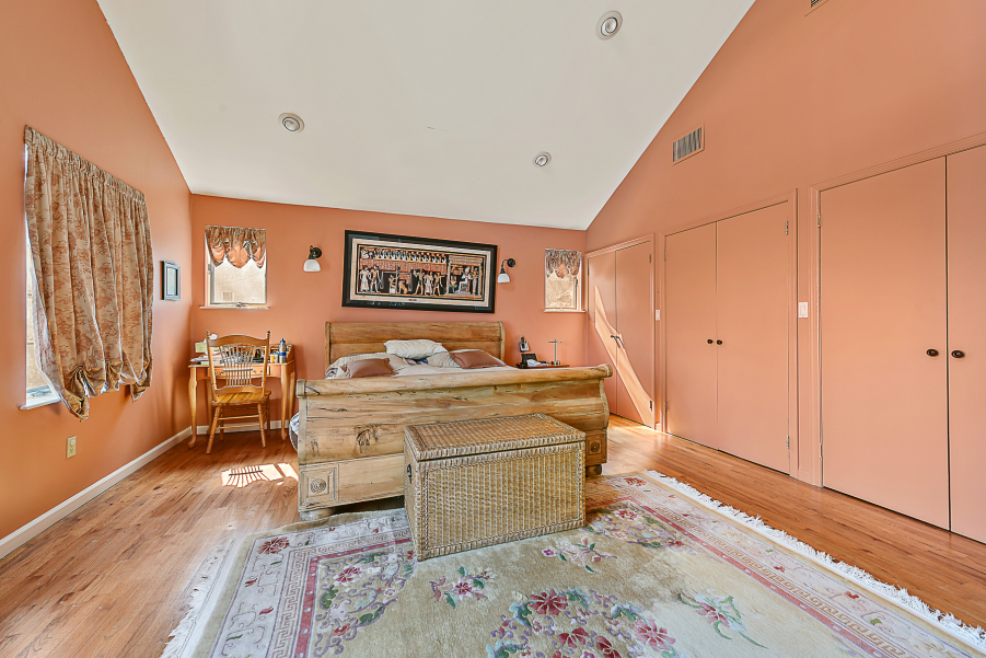 275 College Road, Unit Undisclosed Bronx, NY 10471 - Photo 19 of 26