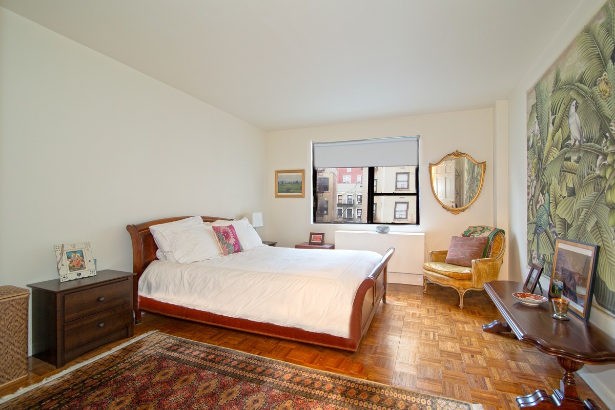 402 East 90th Street, Unit 5D Manhattan, NY 10128 - Photo 3 of 7