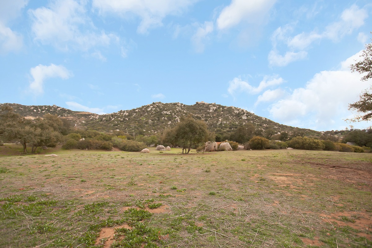 12623 Muth Valley Road Lakeside, CA 92040 - Photo 7 of 25 Gallery Image 7