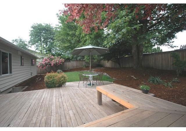 2721 Southwest Ridge Drive Portland, OR 97219 - Photo 14 of 16 Gallery Image 14