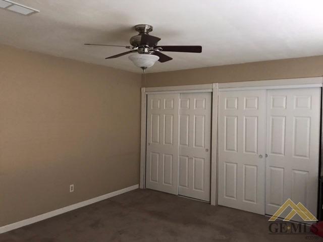 298 McKee Road Bakersfield, CA 93307 - Photo 8 of 10 Gallery Image 8