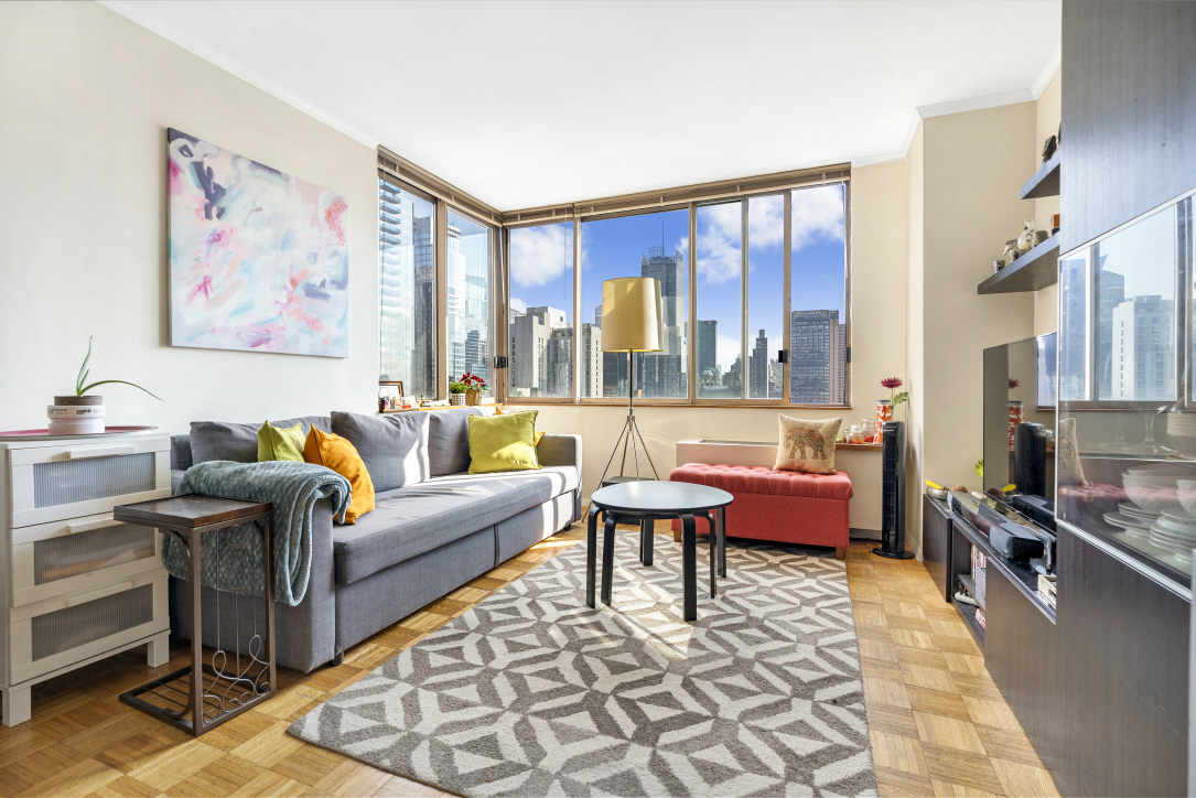 350 West 50th Street, Unit 22C Manhattan, NY 10019 - Photo 1 of 13