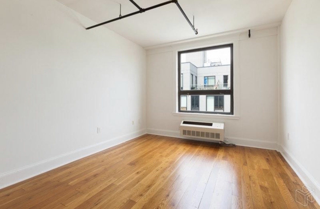 68 Richardson Street, Unit 302 Brooklyn, NY 11211 - Photo 3 of 8