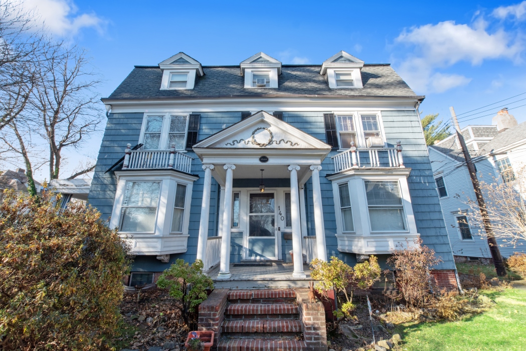 140 Tysen Street, Unit WHOLE Staten Island, NY 10301 - Photo 1 of 32