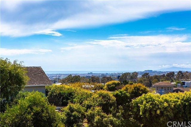 $2,700,000 | 2707 Blue Water Drive, Corona del Mar, CA 92625