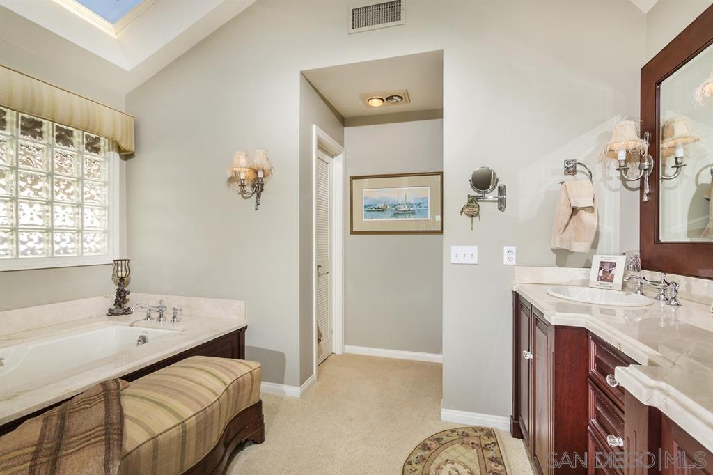 12 Buccaneer Way Coronado, CA 92118 - Photo 16 of 23