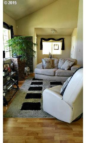 1227 Old Town Loop Road Oakland, OR 97462 - Photo 12 of 16 Gallery Image 12