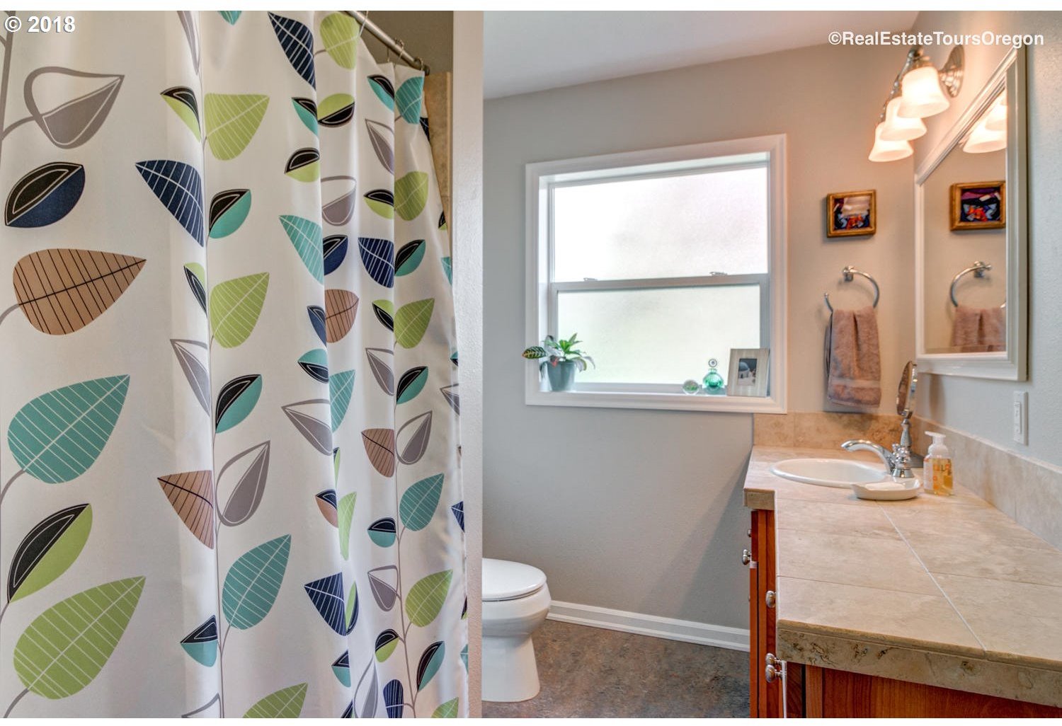 2216 Southwest Sunset Drive Portland, OR 97239 - Photo 16 of 32 Gallery Image 16