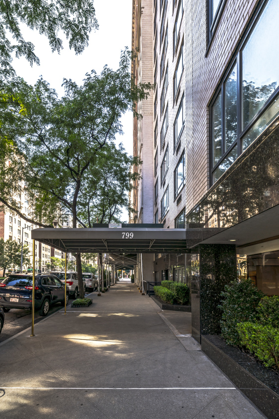 799 Park Ave, Manhattan, NY 10021 - Photo 3 of 3