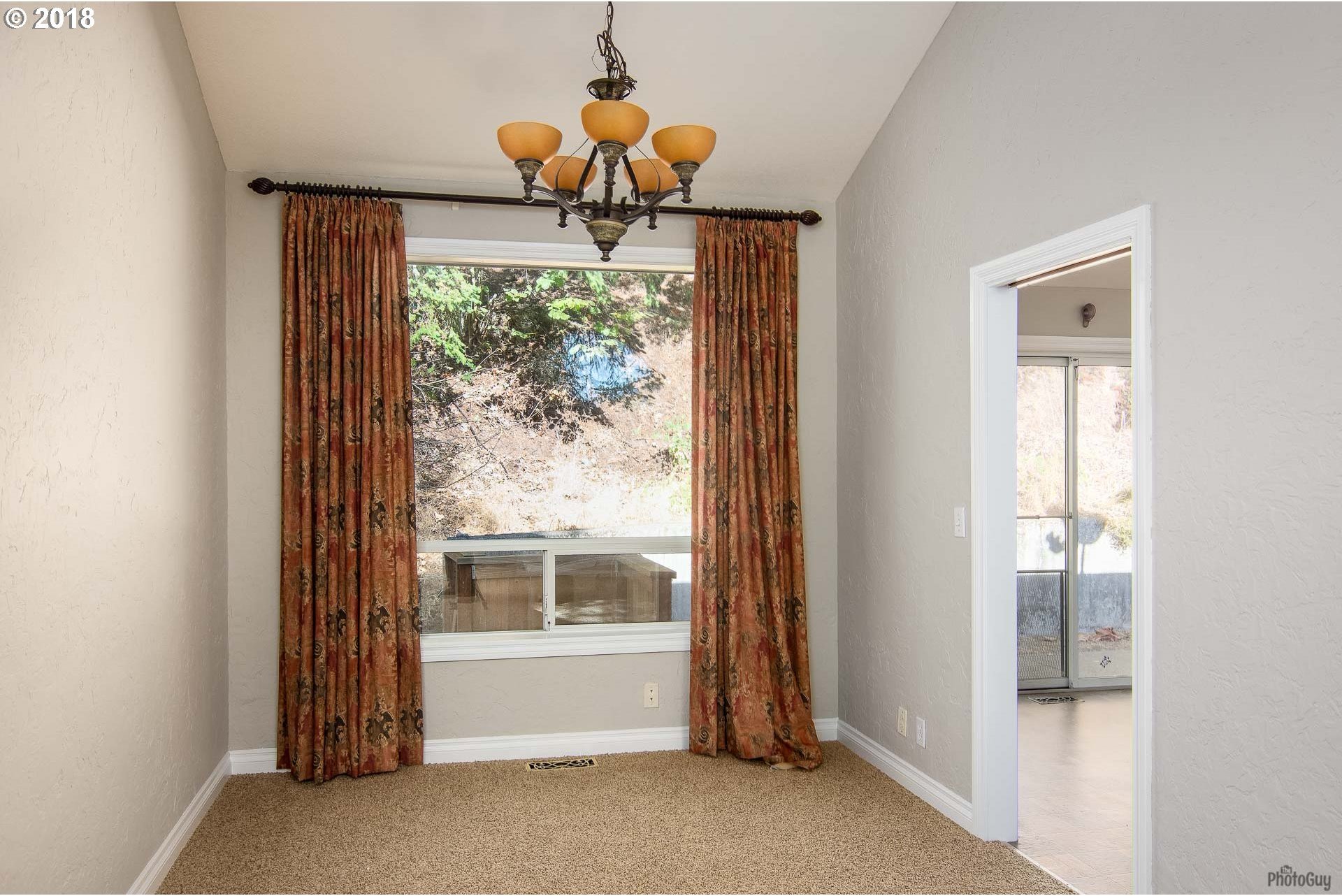 720 Brookside Drive Eugene, OR 97405 - Photo 12 of 31