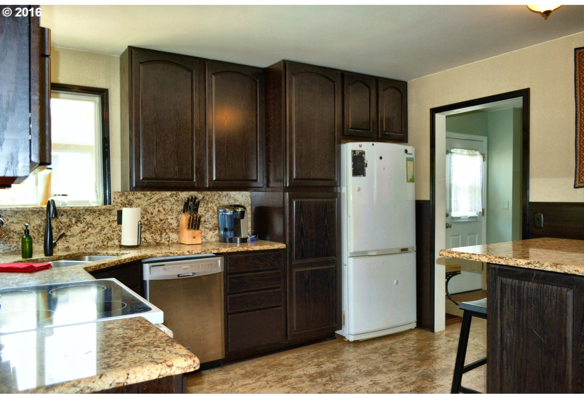 13330 Southwest Rita Drive Beaverton, OR 97005 - Photo 20 of 32 Gallery Image 20