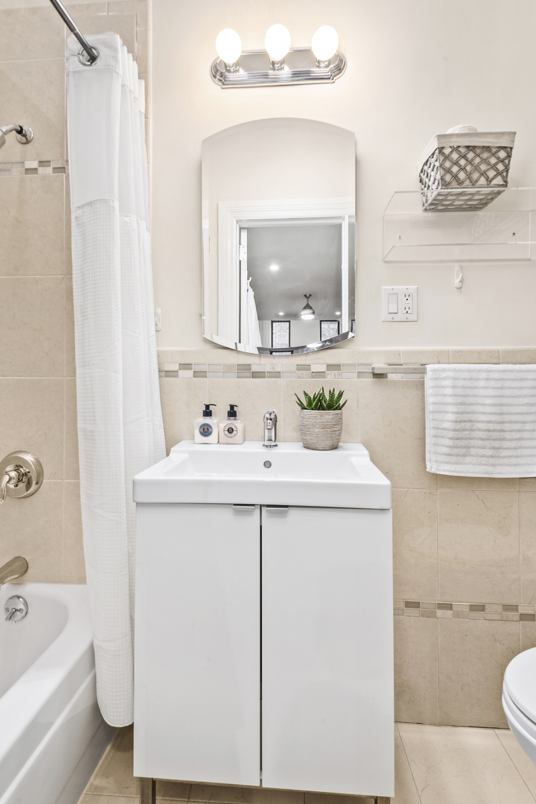 143 Sullivan Street, Unit G2 Manhattan, NY 10012 - Photo 5 of 9