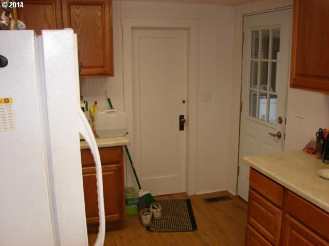 625 Southwest 5th Street Pendleton, OR 97801 - Photo 9 of 12