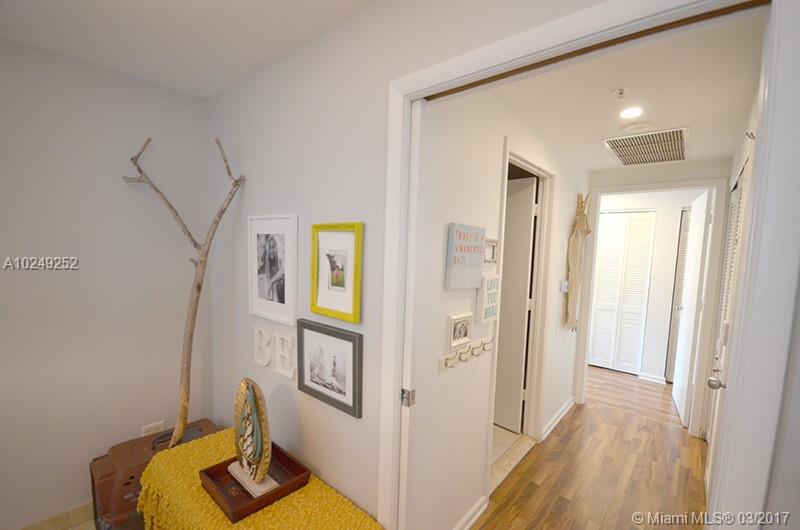 801 Brickell Key Boulevard, Unit 1904 Miami, FL 33131 - Photo 5 of 22