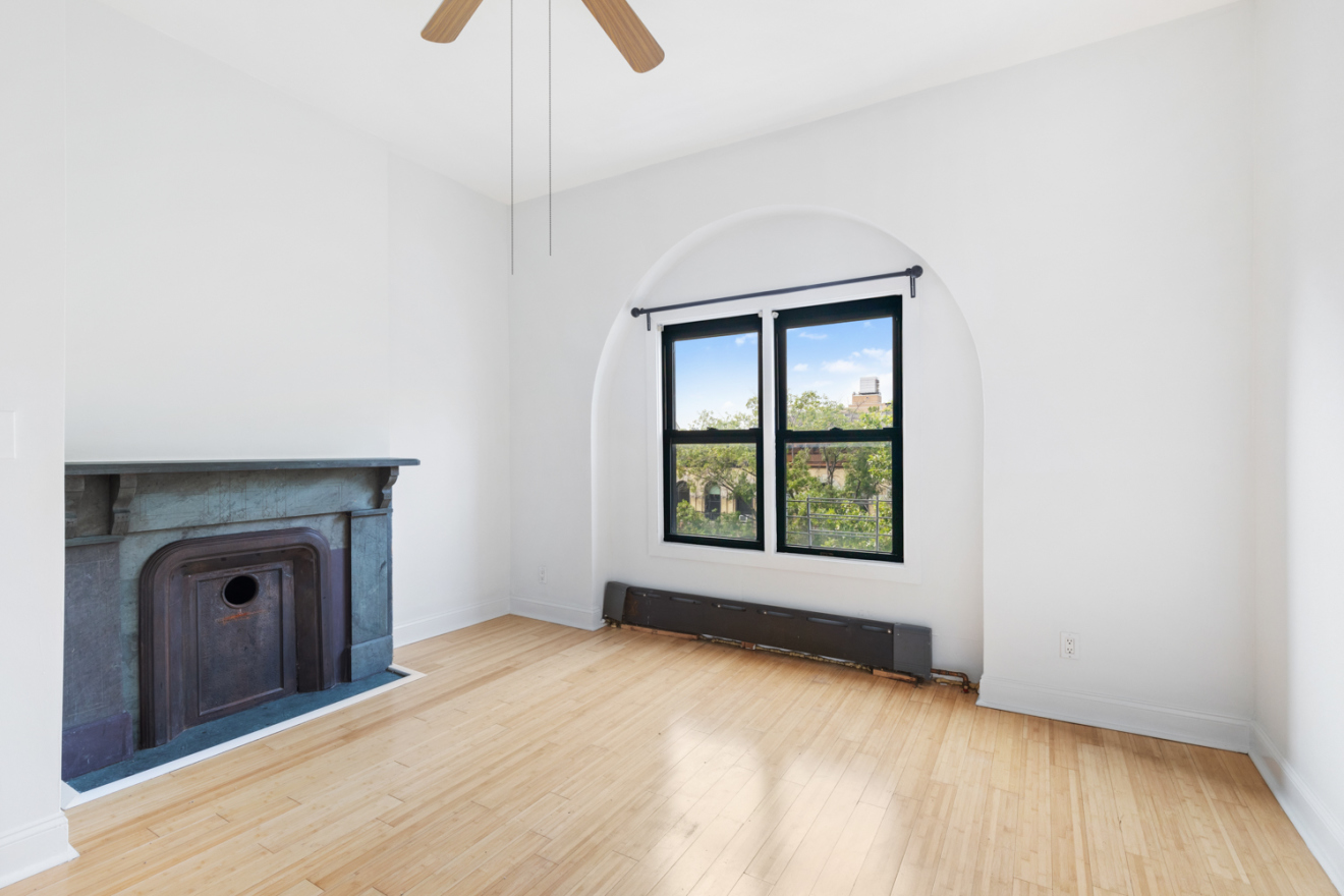 291 5th Avenue, Unit 4 Brooklyn, NY 11215 - Photo 1 of 7