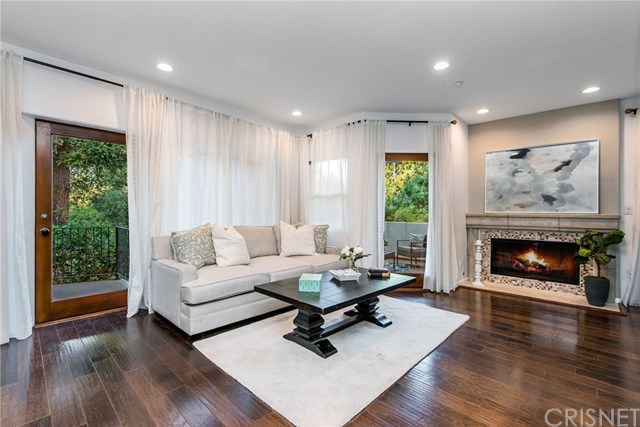 14839 Round Valley Drive Sherman Oaks, CA 91403 - Photo 17 of 43 Master Suite Sitting Area