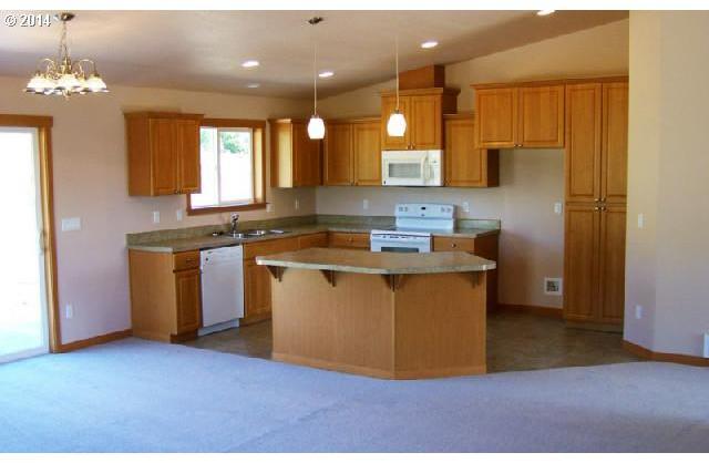 78661 Paul Smith Road Southwest Boardman, OR 97818 - Photo 3 of 4 Gallery Image 3