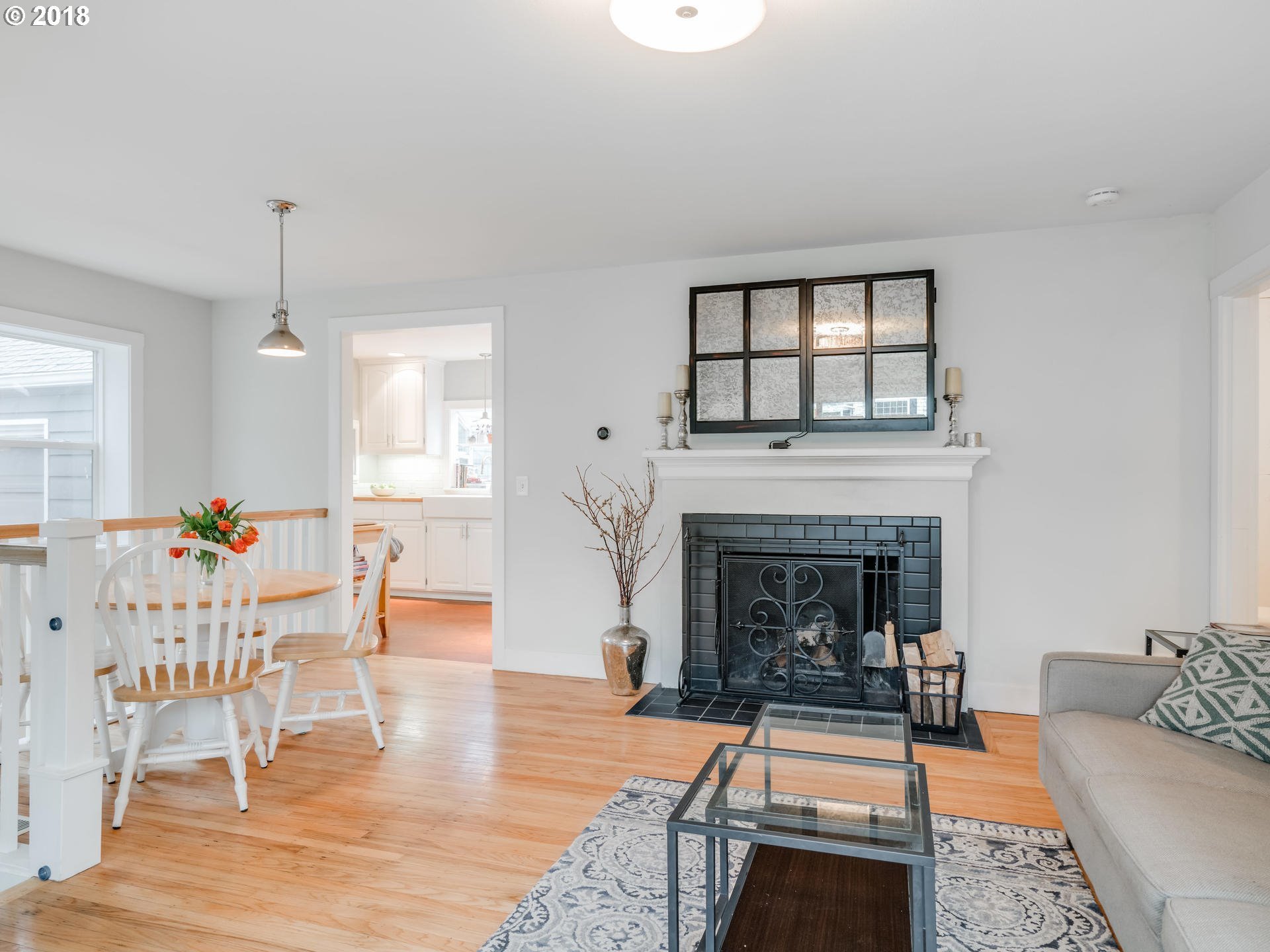 3057 Southwest Flower Terrace Portland, OR 97239 - Photo 8 of 30 Gallery Image 8