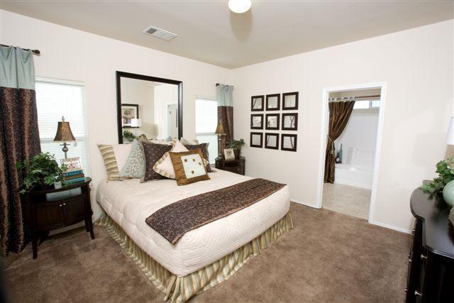 9008 Rockhampton Drive Bakersfield, CA 93313 - Photo 5 of 6