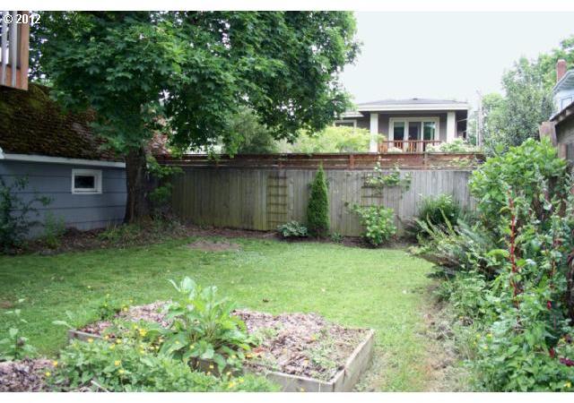 1024 Southeast Rex Street Portland, OR 97202 - Photo 15 of 16 Gallery Image 15