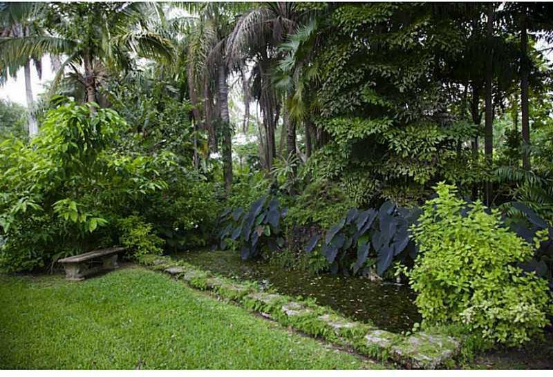 6880 Southwest 82nd Avenue Miami, FL 33143 - Photo 5 of 32